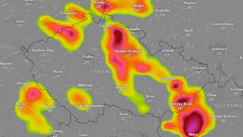 Nad ránem zasáhnou Česko další silné bouřky, varovali meteorologové